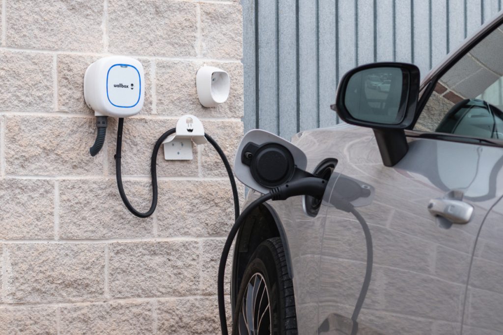 Carregadors elèctrics residencial Innover Energy vehicles elèctrics